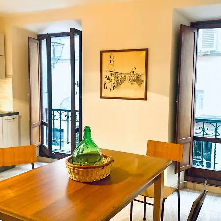 Lovely 2 Bedroom Steps From Ascoli's Stunning Piazza Del Popolo *